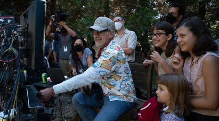 Behind The Scenes: The Life Of Dean Norris' Wife