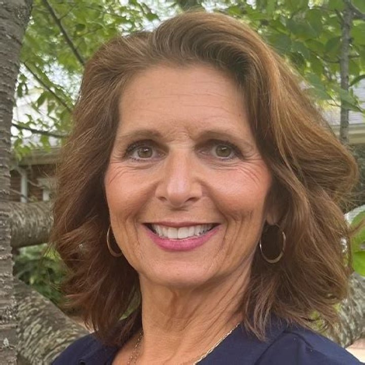 Discover The Extraordinary Elizabeth Jane Farrell: A Literary Icon