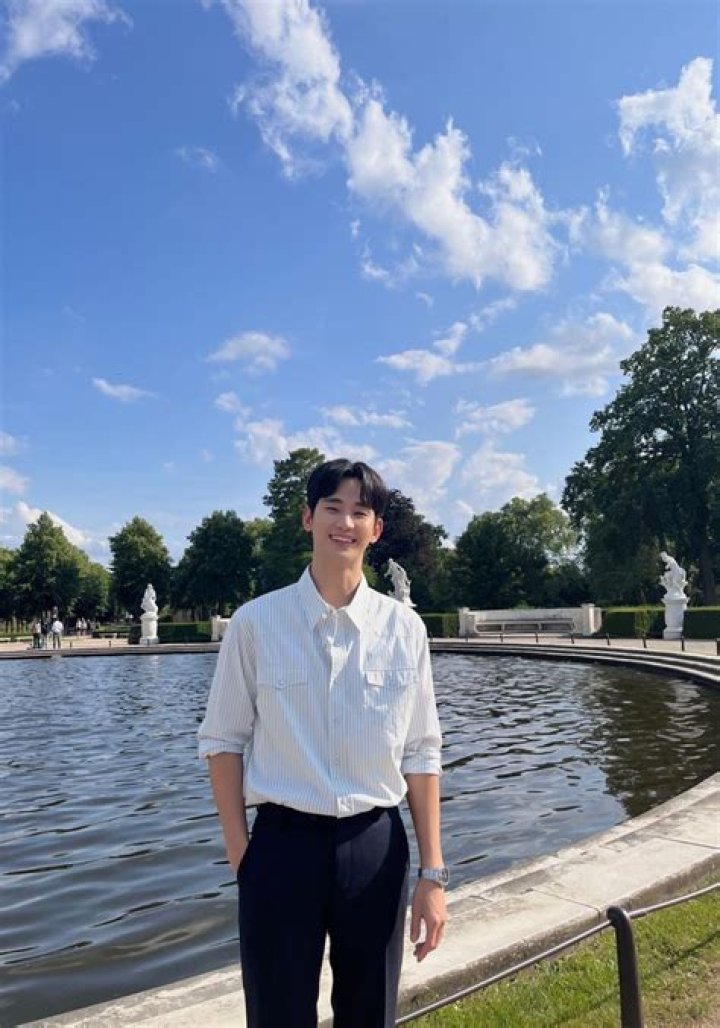 Discovering The Height Of Kim Soo Hyun: How Tall Is He Really?