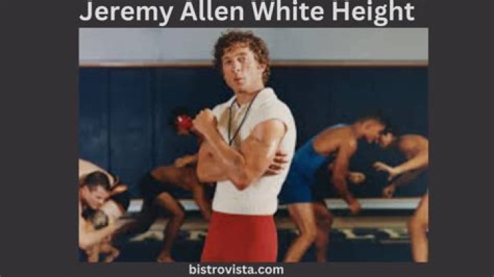 Discovering The Stature Of Jeremy Allen White: Height And More