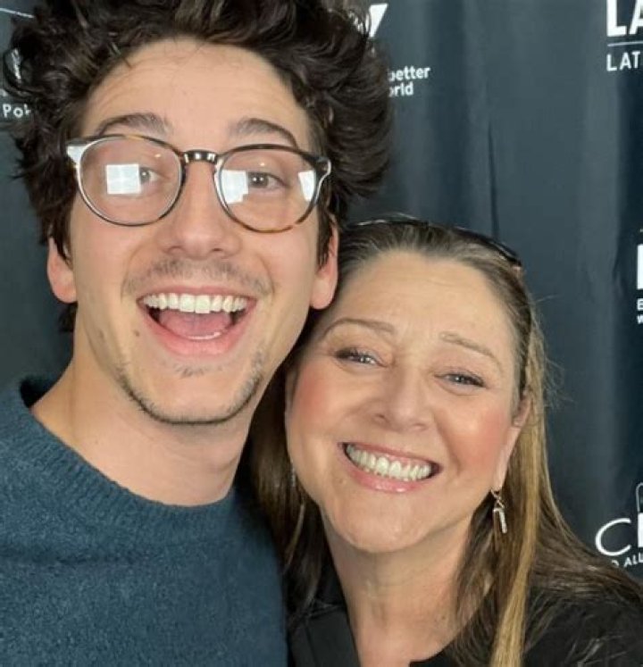 Is Camryn Manheim Married? Discover The Marriage Status