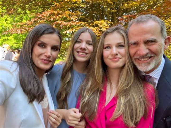 Princess Leonor Y Gavi: A Royal Friendship Blossoms