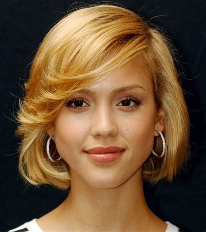 Stylish Elegance: The Best Bob Haircuts For Oval Faces