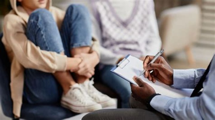 The Essential Guide To Aaron Lewis' Family: A Look At His Close-Knit Inner Circle