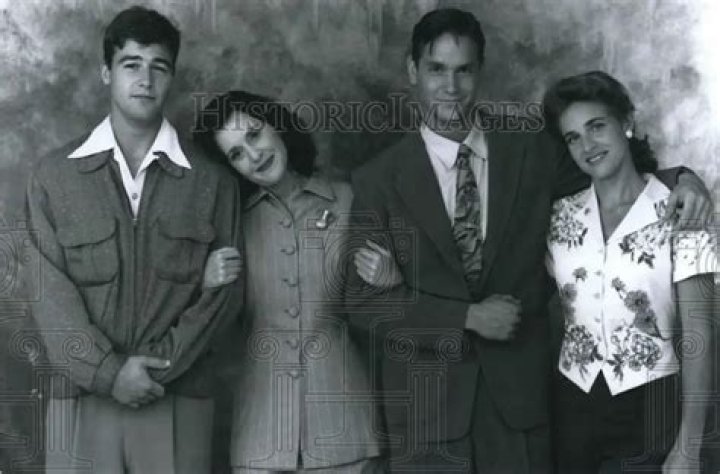 Uncovering The Truth: Is Jessica Steen Married?