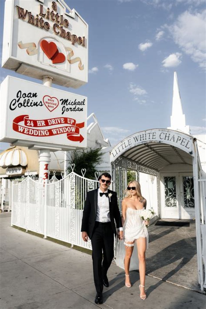 Unforgettable Moments: Las Vegas Wedding Chapels To Renew Your Vows