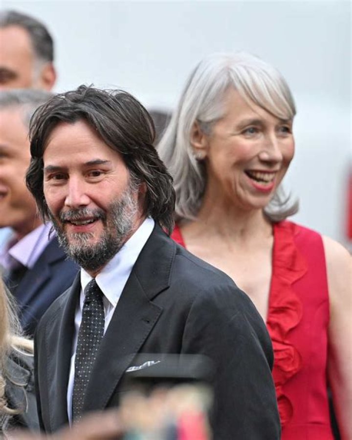 Unraveling The Truth: Did Keanu Reeves' Wife Pass Away?