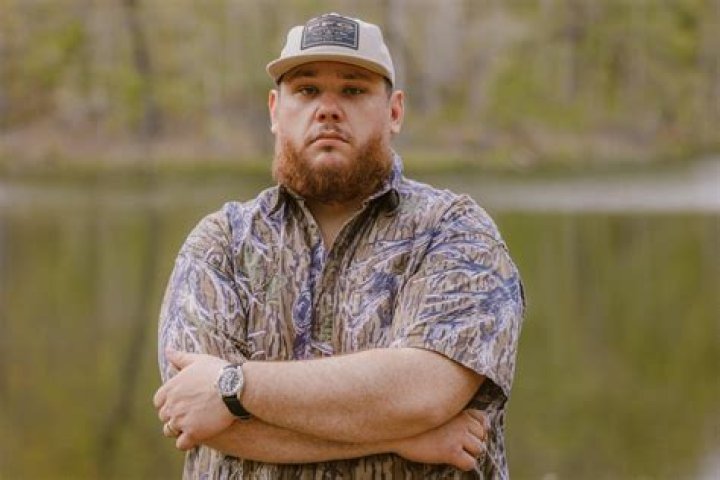 Unraveling The Truth: Did Luke Combs Have A Brother?