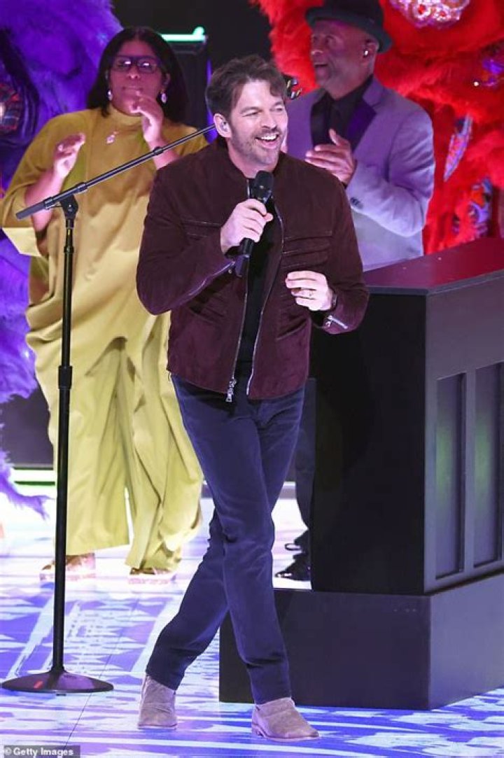 Unveiling The Height Of Harry Connick Jr: How Tall Is He Really?