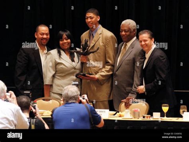 Unveiling The Life And Legacy Of Erainer Davis