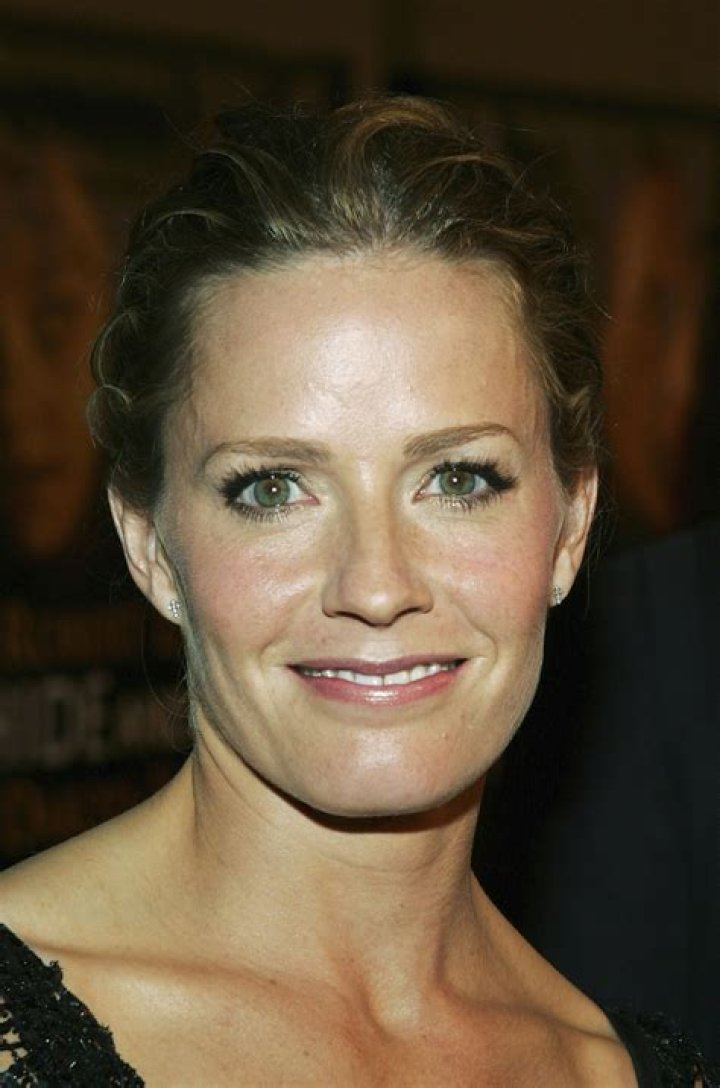 Unveiling The Life Of Elizabeth Sue: A Journey Through Her Career And Impact