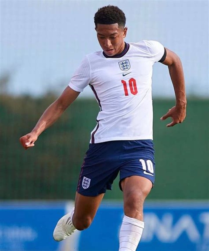 Unveiling The Origins Of Jobe Bellingham: A Rising Star In Football